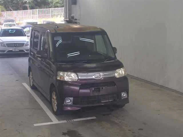 Daihatsu TANTO — фото