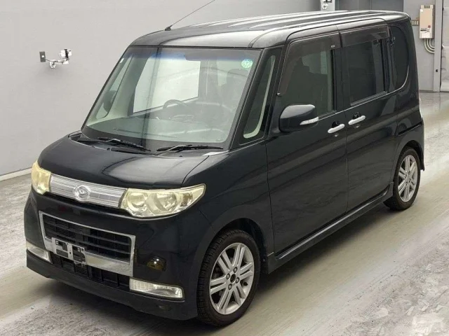 Daihatsu TANTO — фото