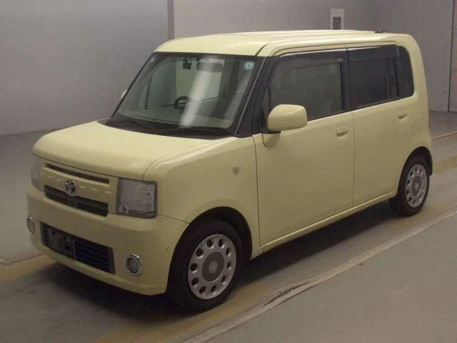 Toyota Pixis Space