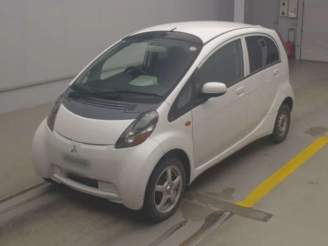 Mitsubishi I