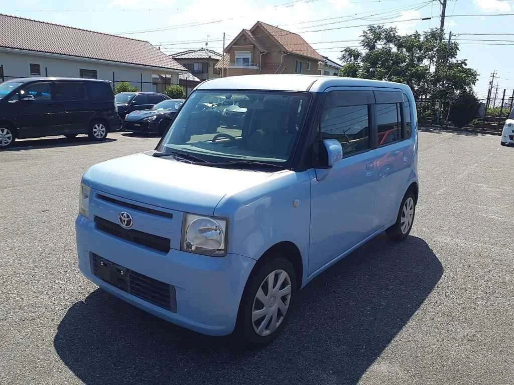 Toyota Pixis Space