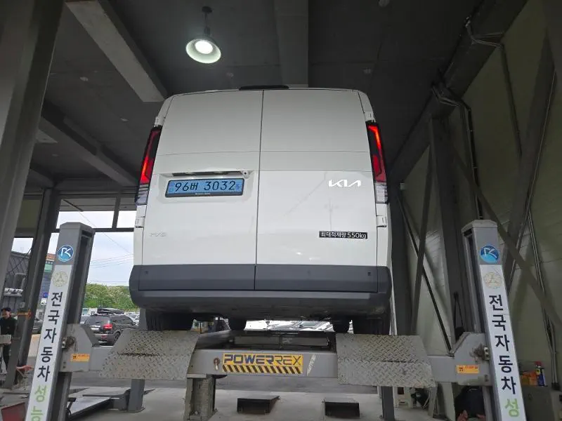 Kia PV5 — фото 2