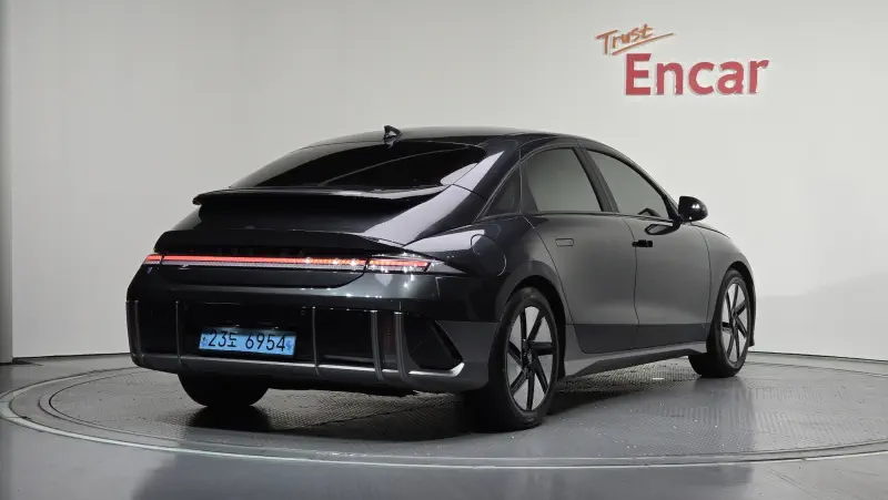 Hyundai Ioniq 6 — фото 2
