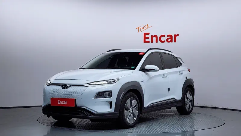 Hyundai Kona Electric — фото