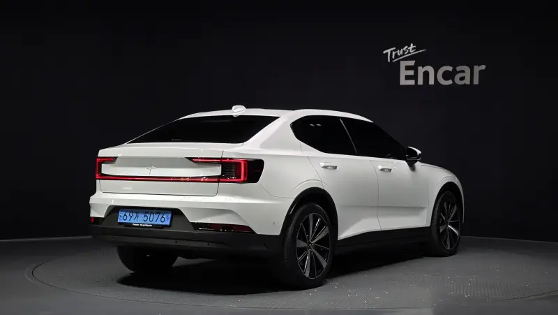 Polestar 2 — фото 2