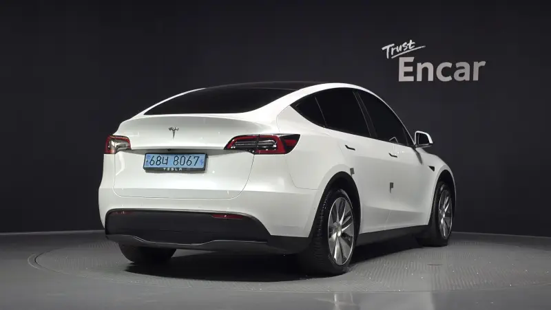 Tesla Model Y — фото 2