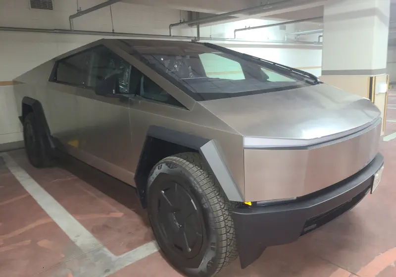 Tesla Cybertruck — фото 2