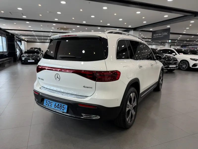 Mercedes-Benz EQB — фото 2