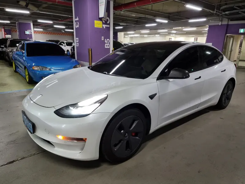 Tesla Model 3 — фото 2
