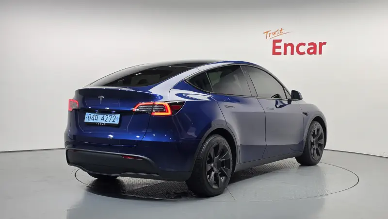 Tesla Model Y — фото 2