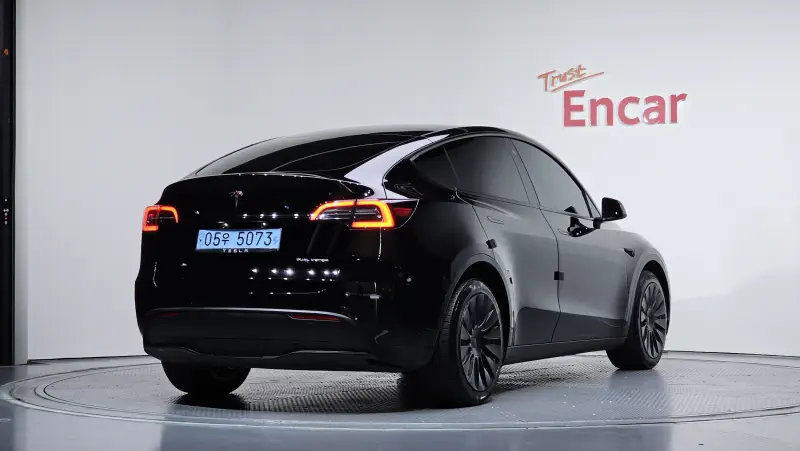 Tesla Model Y — фото 2