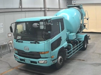 NISSAN-DIESEL-UD CONDOR — фото