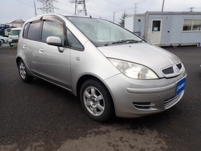 MITSUBISHI COLT — фото