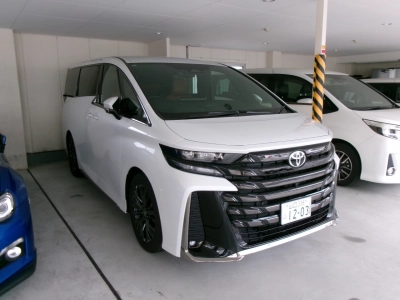 TOYOTA VELLFIRE — фото