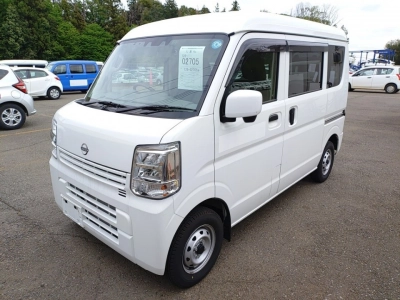 NISSAN CLIPPER — фото