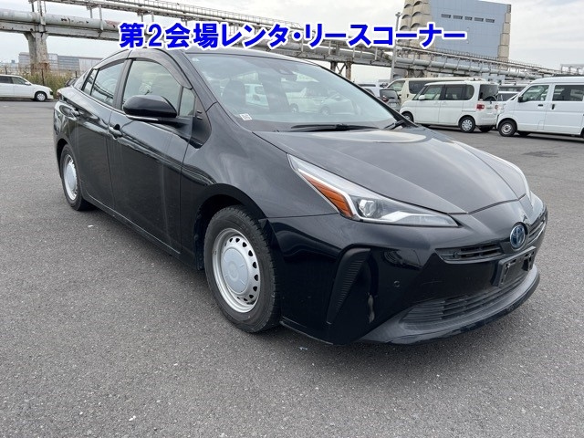TOYOTA PRIUS — фото