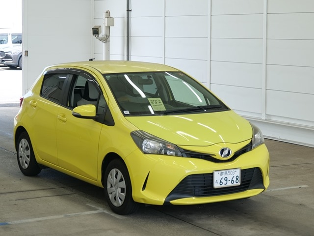 TOYOTA VITZ — фото
