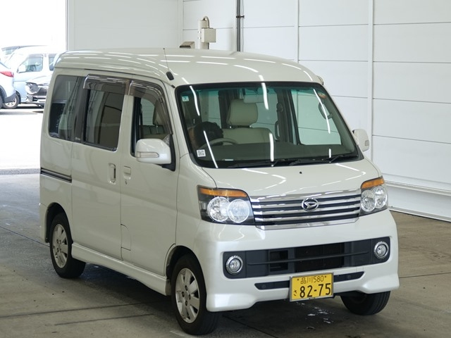DAIHATSU ATRAI — фото