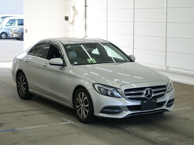 MERCEDES-BENZ C — фото