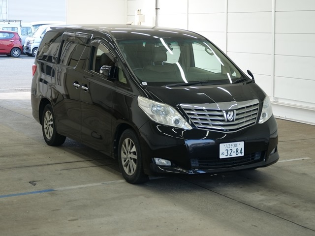 TOYOTA ALPHARD — фото
