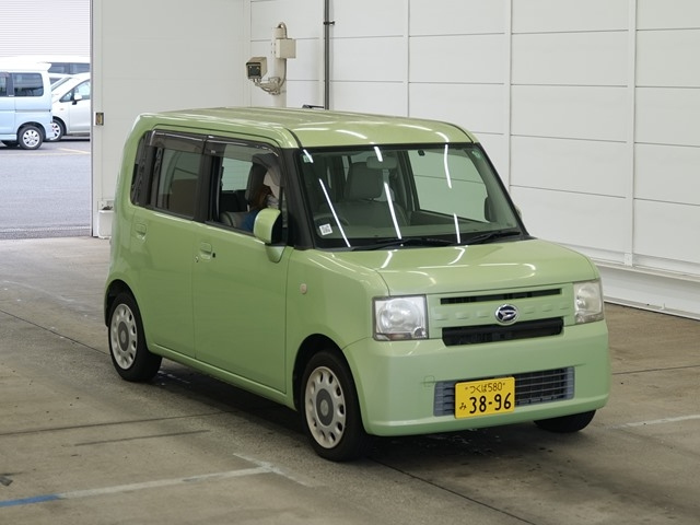 DAIHATSU MOVE — фото