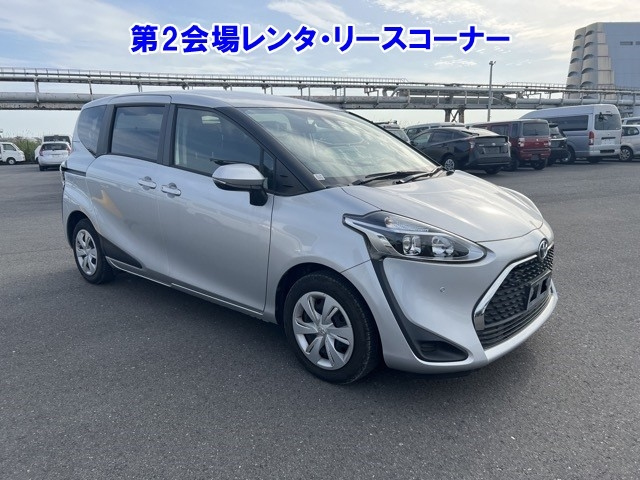 TOYOTA SIENTA — фото