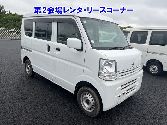 NISSAN NV100 — фото