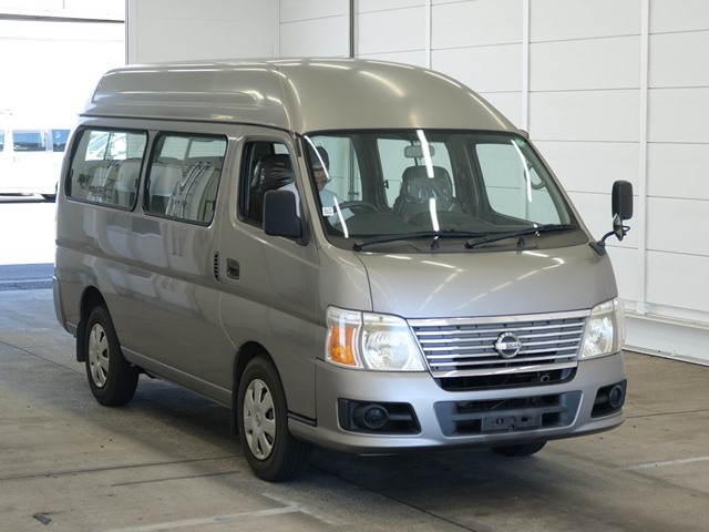NISSAN CARAVAN — фото