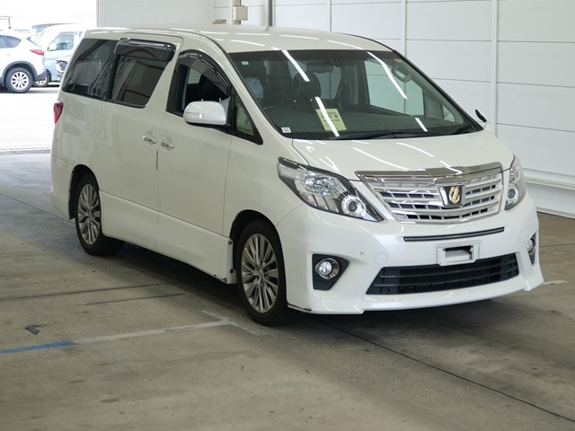 TOYOTA ALPHARD — фото