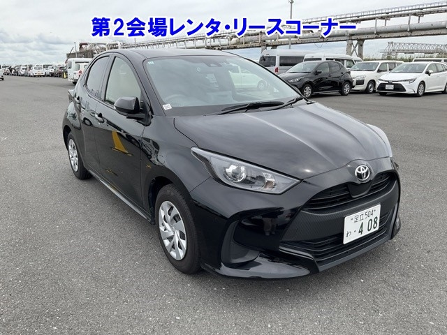 TOYOTA YARIS — фото
