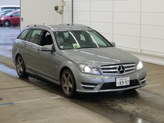 MERCEDES-BENZ C — фото