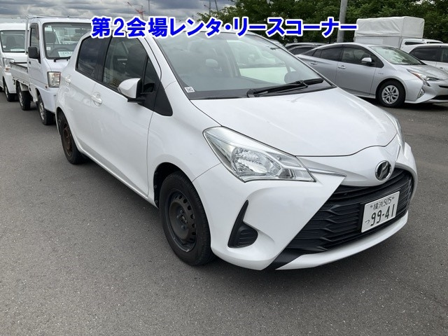 TOYOTA VITZ — фото