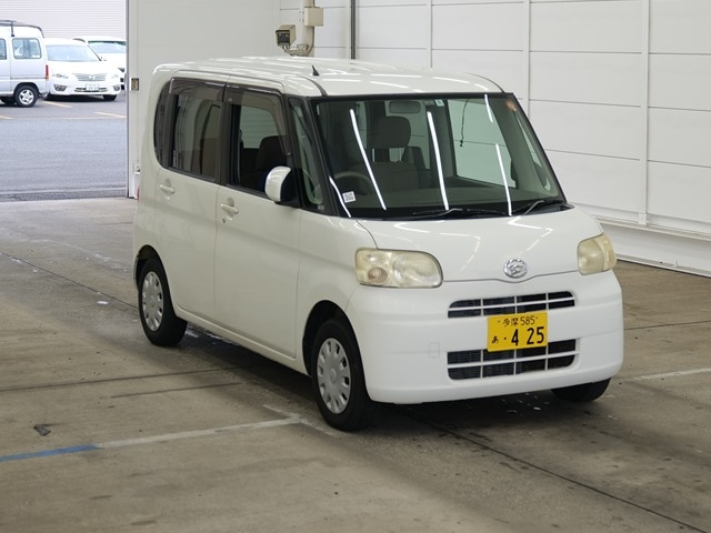 DAIHATSU TANTO — фото