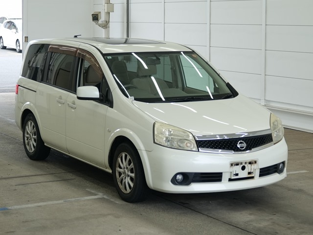 NISSAN LAFESTA — фото