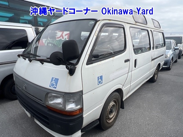 TOYOTA HIACE — фото