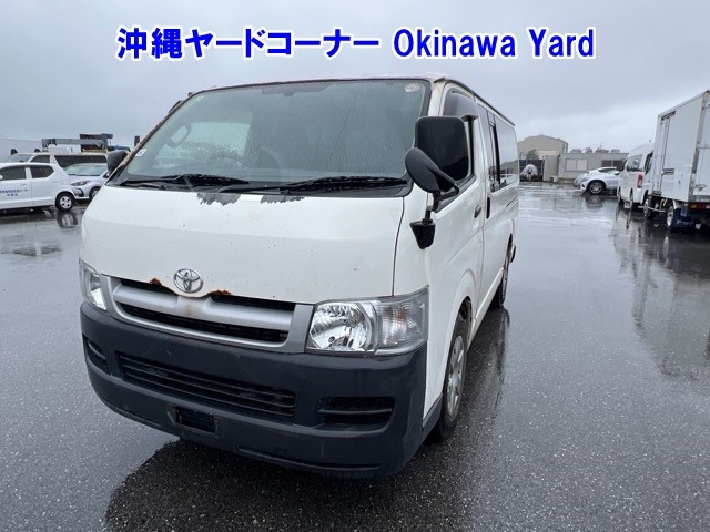 TOYOTA HIACE — фото