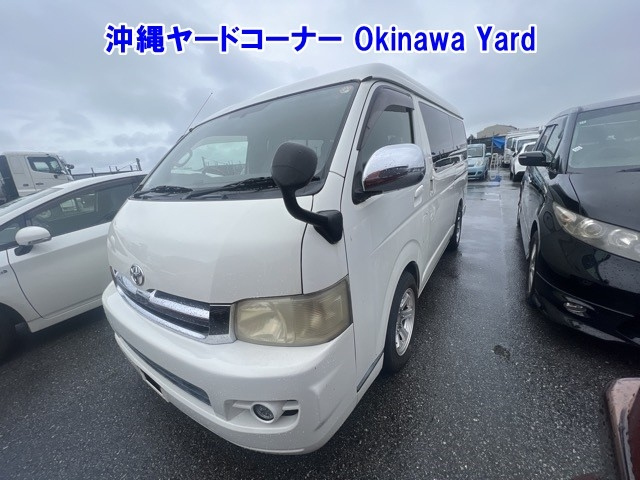 TOYOTA HIACE — фото