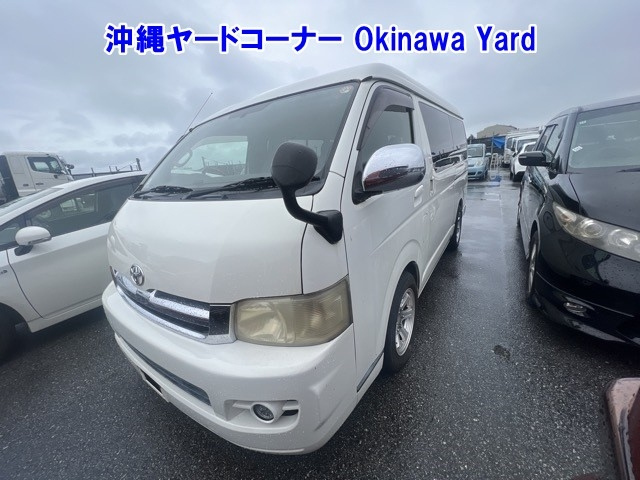 TOYOTA HIACE — фото