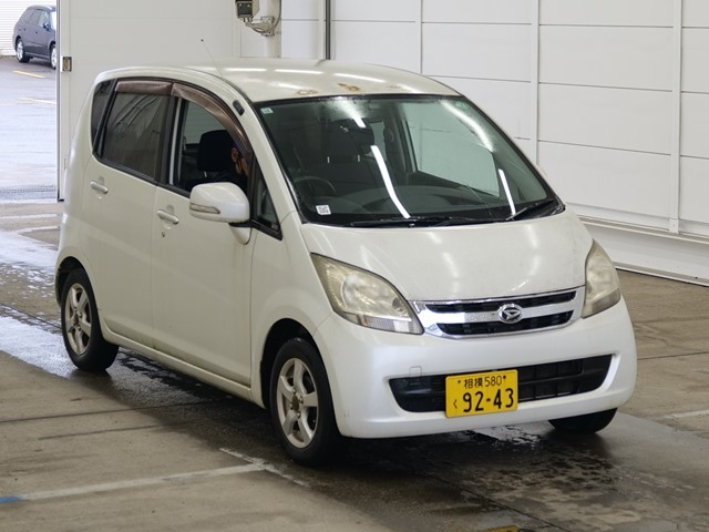 DAIHATSU MOVE — фото