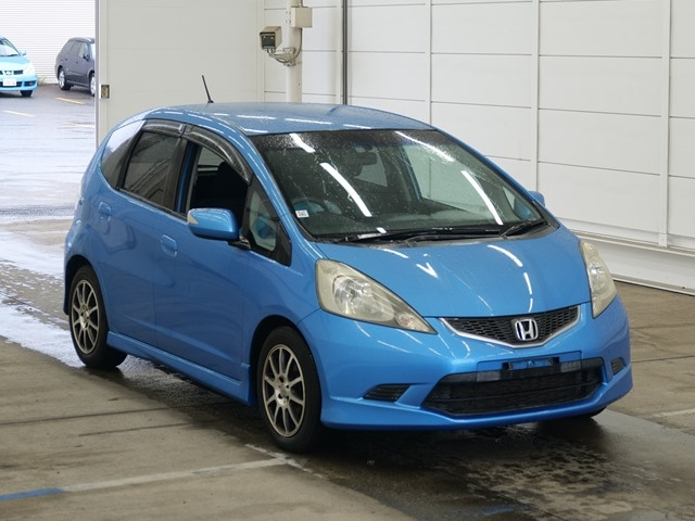 HONDA FIT — фото