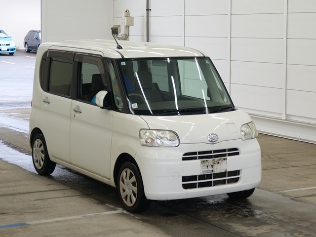 DAIHATSU TANTO — фото