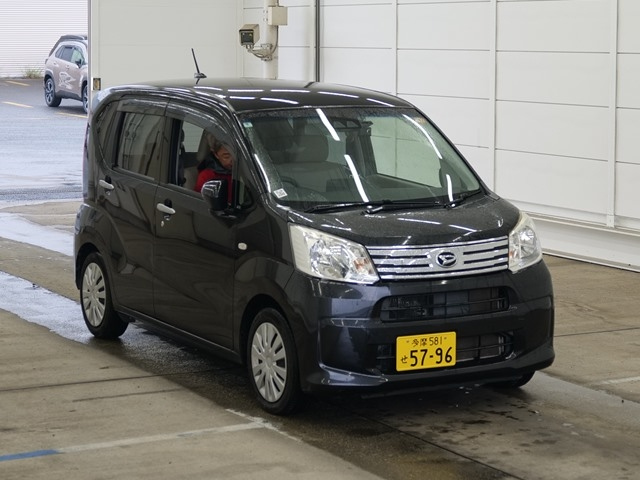 DAIHATSU MOVE — фото
