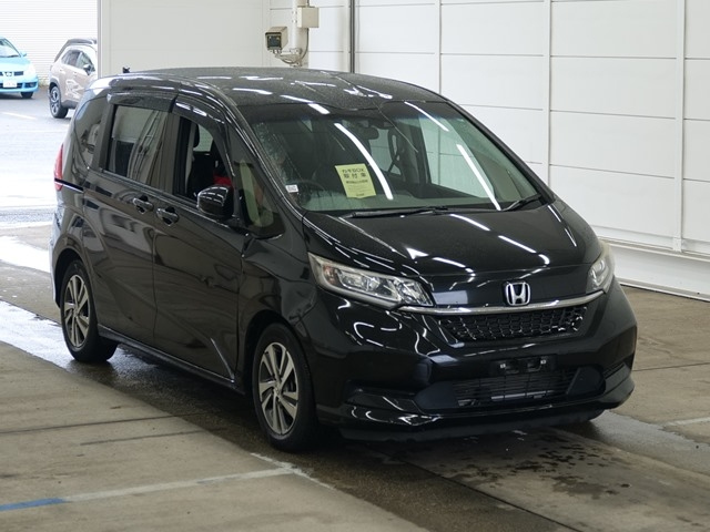 HONDA FREED — фото