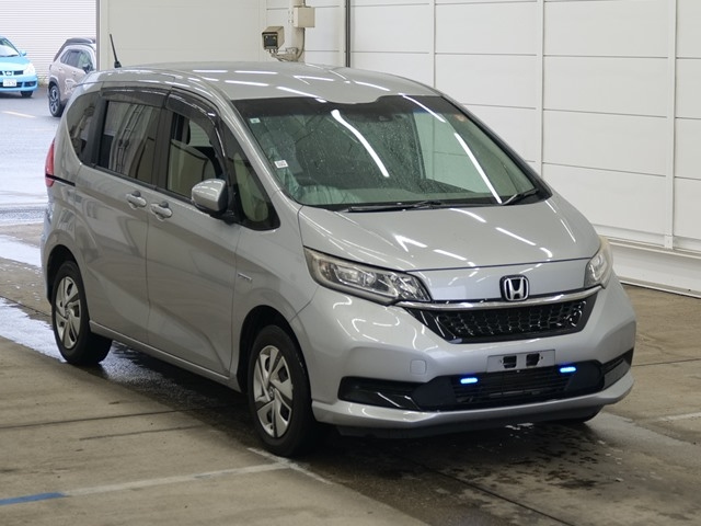 HONDA FREED — фото