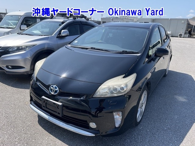 TOYOTA PRIUS — фото