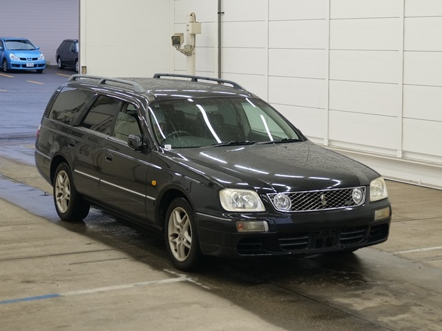 NISSAN STAGEA