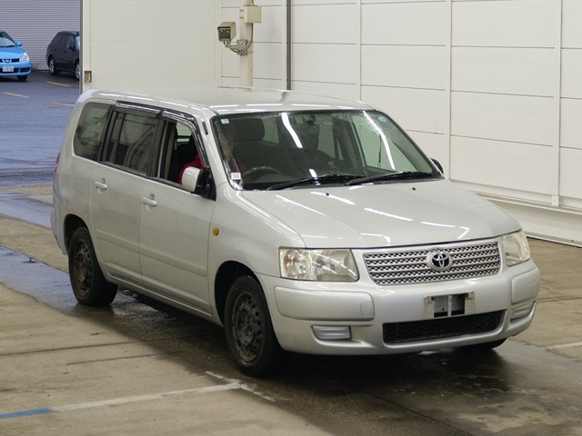 TOYOTA SUCCEED