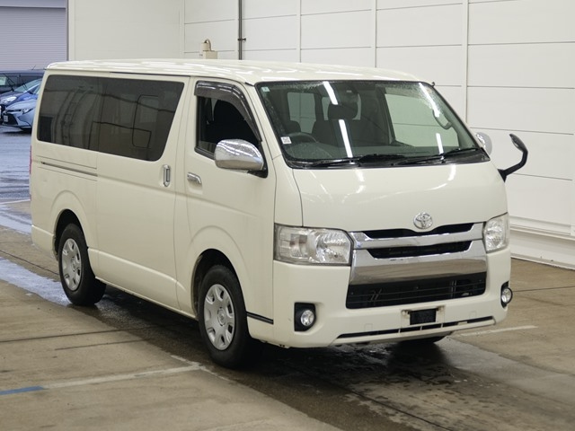 TOYOTA REGIUS ACE VAN