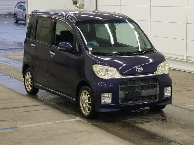 DAIHATSU TANTO — фото