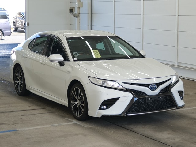 TOYOTA CAMRY — фото